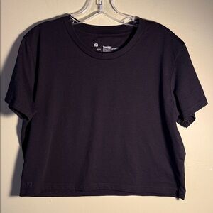 TenTree Black Cropped Tee L